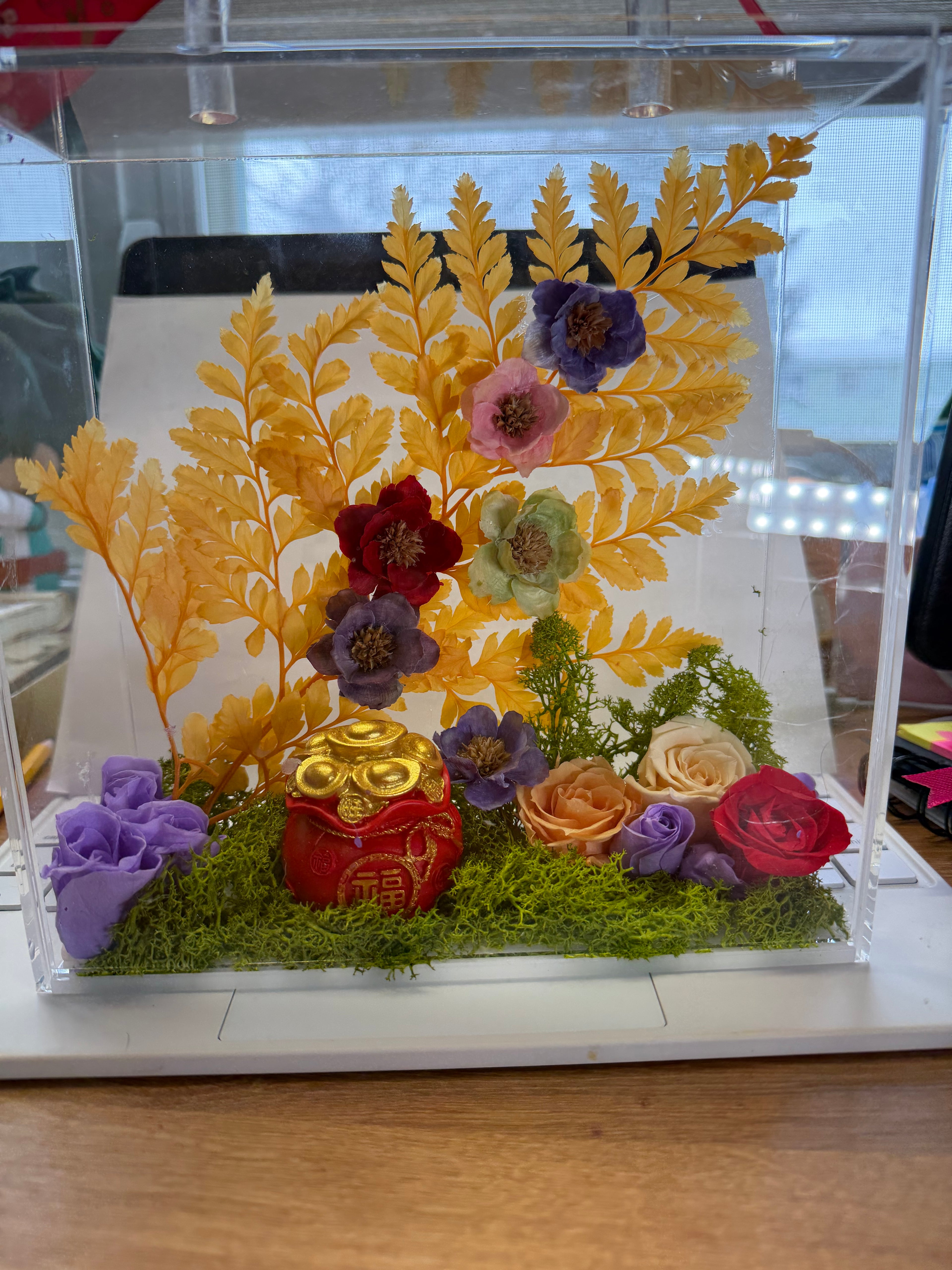 Money bag with preserved flowers box