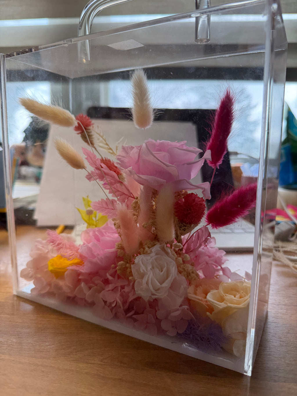 Pink preserved flowers box